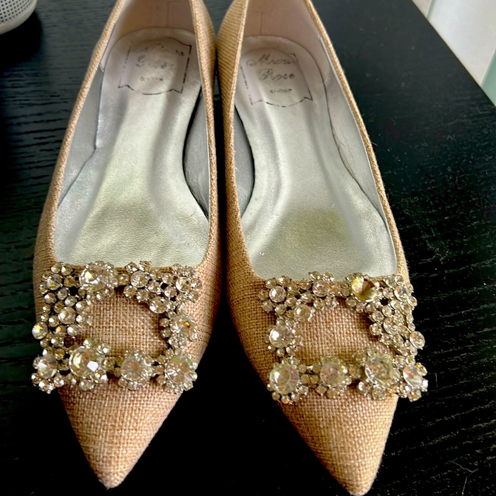 Beautiful jeweled flat pump!
